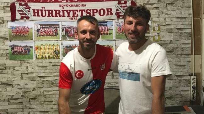 Rüstem Bekaroğulları Hürriyetspor’a imzayı attı