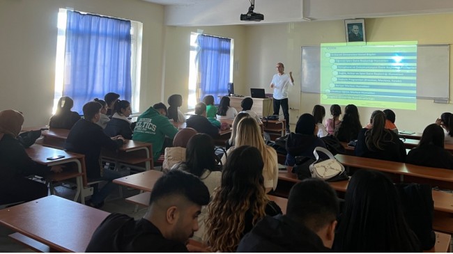 Babaeski MYO’da birinci sınıf öğrencilerine oryantasyon eğitimi