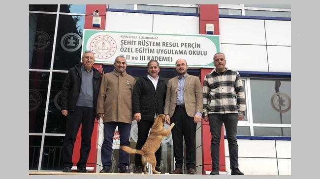 AK Parti heyetinden okul ziyareti