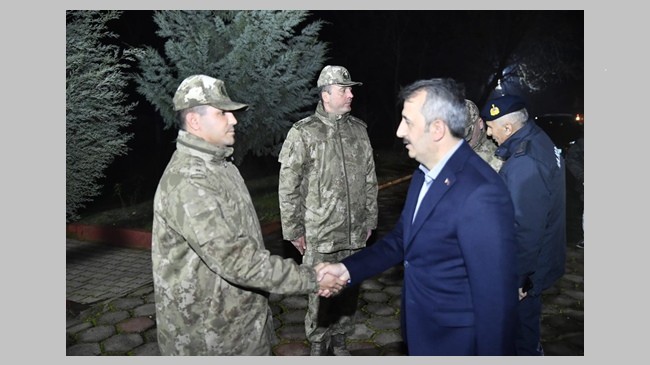 Mehmetçikle bir araya geldi
