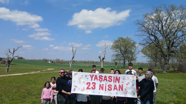 KIRKLARELİ’DE 23 NİSAN COŞKUSU: ÇOCUKLAR DOYASIYA EĞLENDİ