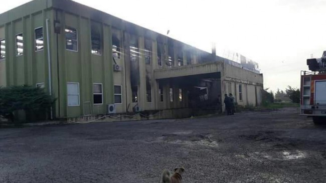 Mobilya fabrikasında yangın çıktı!