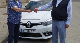 DOĞUM GÜNÜNE “ÖZEL PLAKALI” ARAÇ