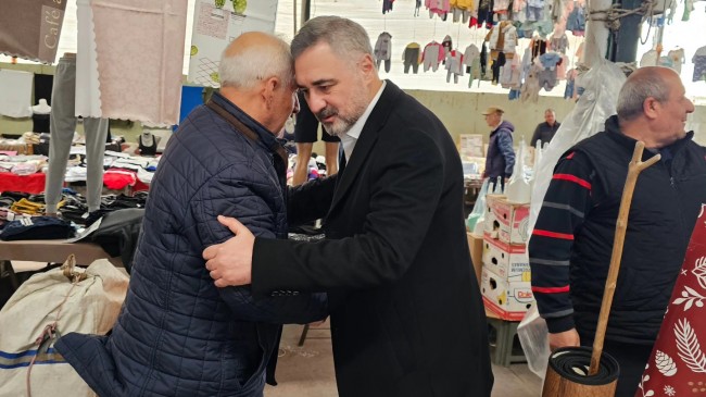 Sarıçam Babaeski Perşembe pazarında esnafla bir araya geldi