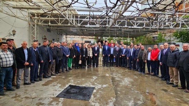 AK Parti Babaeski’de muhtarlarla bir araya geldi