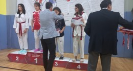 İlk resmi müsabakada ilk madalya