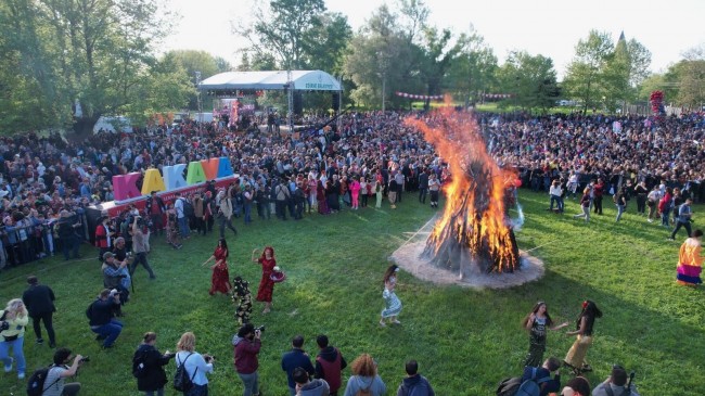 Edirne’de Kakava ateşi yandı bahar geldi