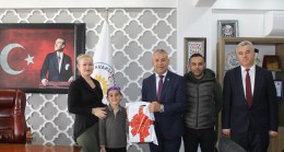 Dereceye giren öğrencilere hediye verildi