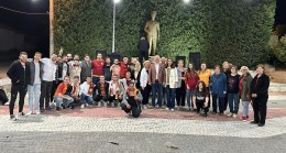 Sarı kırmızı renklere gönül verenler Kaynarca’da şampiyonluk kutladı