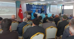 Eviş Hac Seminerinde konuştu