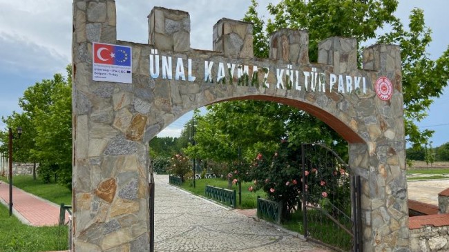 Ahmetbey eski belediye başkanlarının adını yaşatıyor