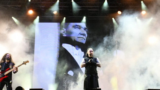 Hayko Cepkin Lüleburgaz’da konser verdi