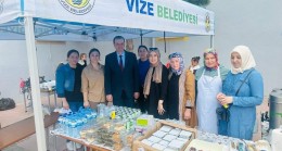 Başkan Özalp kermesi gezdi