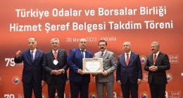 Babaeski Ticaret ve Sanayi Odası Genel Sekreteri Cenk Dönmez’e ‘’Hizmet Şeref Belgesi’’ takdim edildi