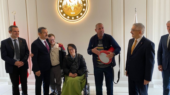 Engelliler Haftası nedeniyle Kırklareli Valisi Birol Ekici ziyaret edildi