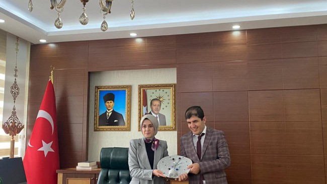 Özel gereksinimli bireyler Kaymakam Büyükkılıç’ı ziyaret etti.