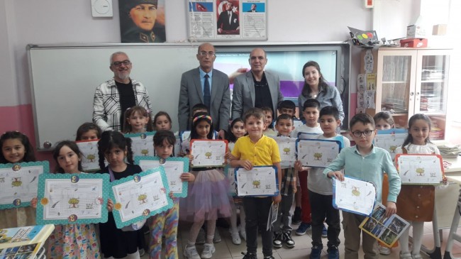 Vize’de öğrenciler karne heyecanı yaşadı