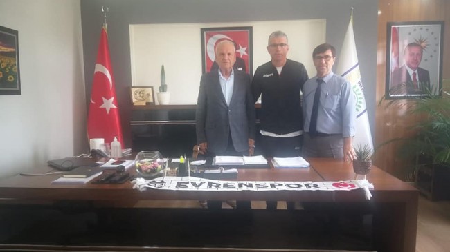 Evrensekiz Evrenspor’da teknik direktör imzayı attı