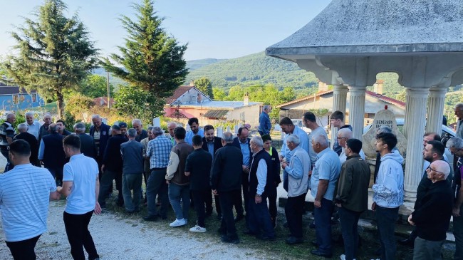 Demirköy’de asri mezarlıkta bayramlaşma programı