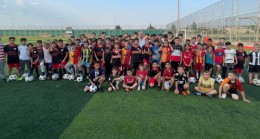 80’den fazla geleceğin futbolcusu bu kursa katılıyor