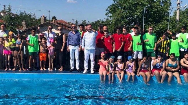 ALPULLU’DA YÜZME BİLMEYEN KALMASIN