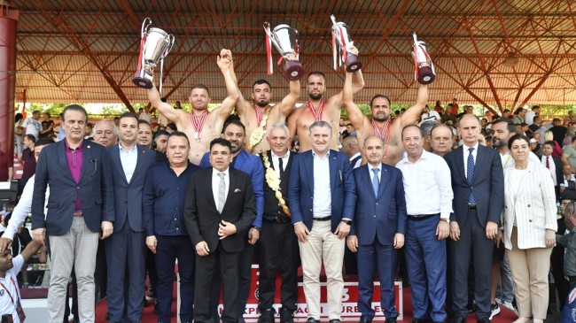 662. Tarihi Kırkpınar Yağlı Güreşlerinde Yusuf Can Zeybek, Başpehlivan oldu