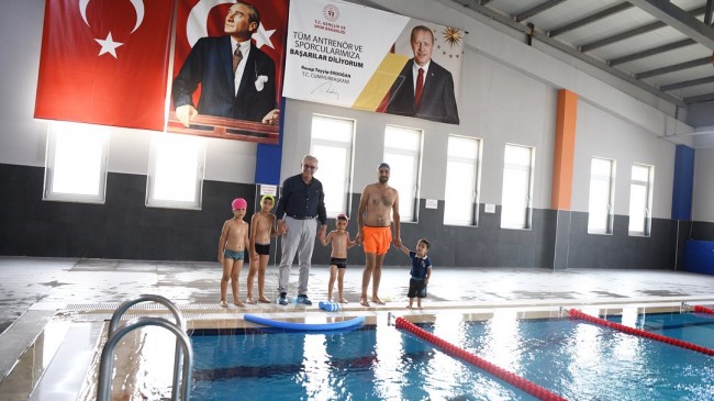 Yüzme seferberliği bir yılda 15 bin kursiyere ulaştı
