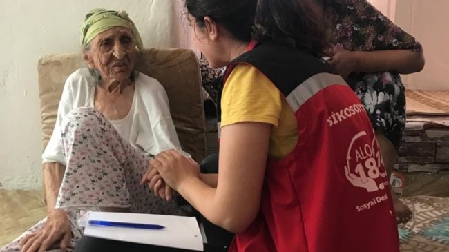 Babaeski’de yaşayan asırlık çınarın doğum günü kutlandı