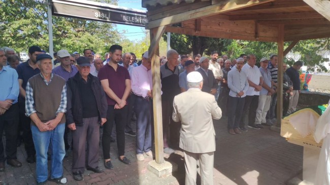 Şükrüye Yavaş son yolculuğuna uğurlandı