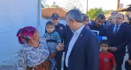 Vali Sezer vatandaşla iç içe