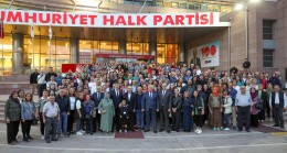 Ziyaretine gelenlere teşekkür etti
