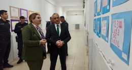 Cumhuriyet temalı resim sergisi düzenlendi