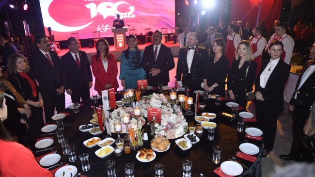 Kabul töreni büyük ilgi gördü