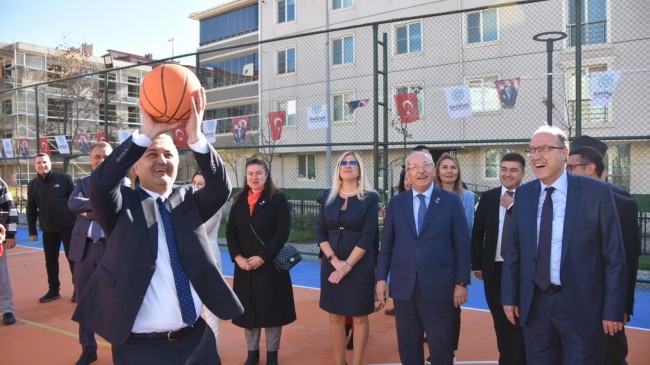 BÜYÜKŞEHİR’DEN MALKARA’YA KENT PARK VE İTFAİYE İSTASYONU