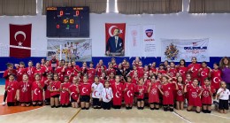 Babaeski’de “Mini Voleybol Şenliği”  düzenlendi