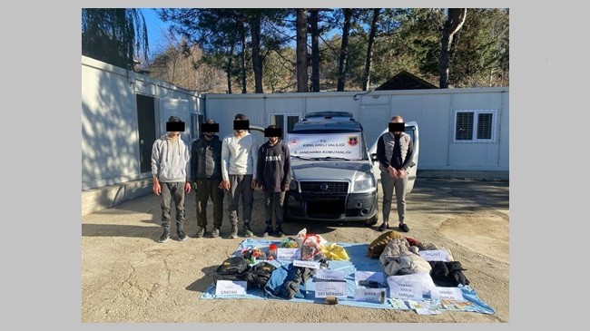 48 düzensiz göçmen yakandı