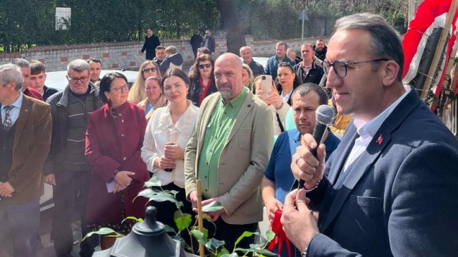Başkan Altıntaş, Lüleburgaz’da Bahar Köfte Şubesinin Açılışına Katıldı