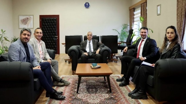 Babaeski Belediye Başkanı ve Başkan Yardımcısı, Kırklareli Üniversitesi Rektörünü Ziyaret Etti