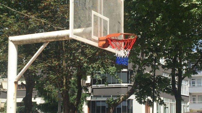 Babaeski Belediyesi Spor Alanlarının Onarımını Tamamladı