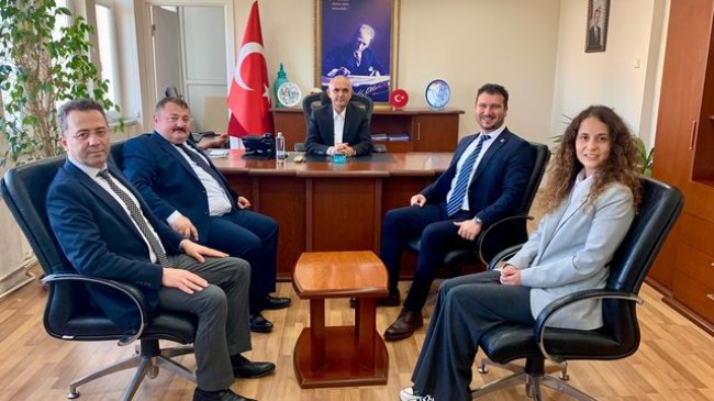 Babaeski Belediye Başkanı Fırat Yayla, Kaymakam Şenol Levent Elmacıoğlu’nu Ziyaret Etti