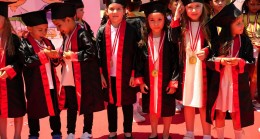 Ayçiçeği Anaokulu’nda Minik Mezunların İlk Heyecanı
