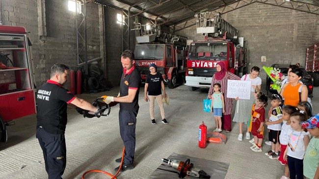 Gaziosmanpaşa İlkokulu Anasınıfı Öğrencilerinden Babaeski İtfaiye İstasyonuna Ziyaret