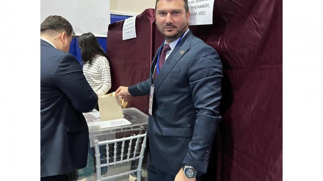 Babaeski Belediye Başkanı Dr. Fırat Yayla’dan AK Parti Kırklareli 8. Olağan İl Kongresi’ne Katılım