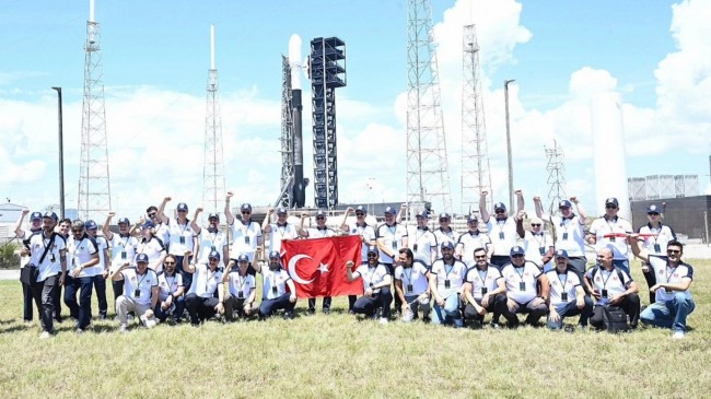 TÜRKİYE YÜZYILI UZAYDA DA BAŞLIYOR: TÜRKİYE, TÜRKSAT 6A İLE UZAYDAKİ GÜCÜNÜ ARTIRIYOR
