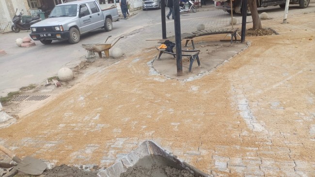 HAL DÜKKANLARI MEYDANI’NA YENİ ÇEHRE